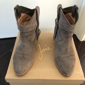Joie booties size 8.5